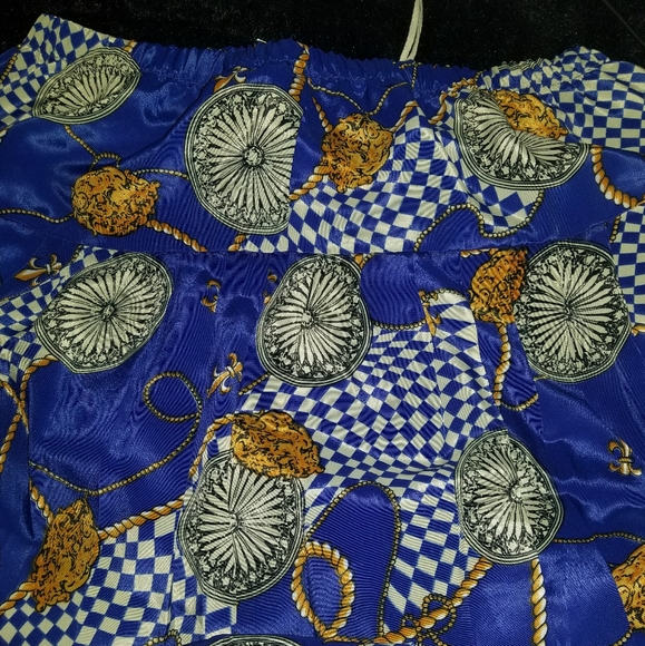 Plus Size Shoulder Padded 2 piece top and skirt - Picture 3 of 5